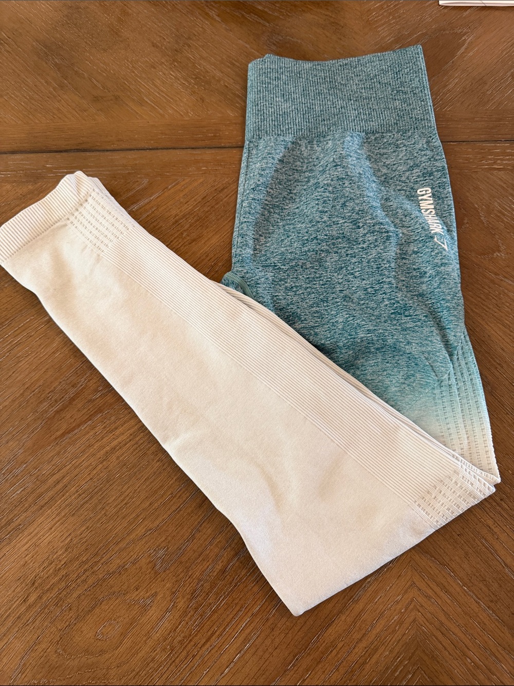 Gymshark Women’sSeamless High-Waist Leggings - Teal and Cream ombré size medium